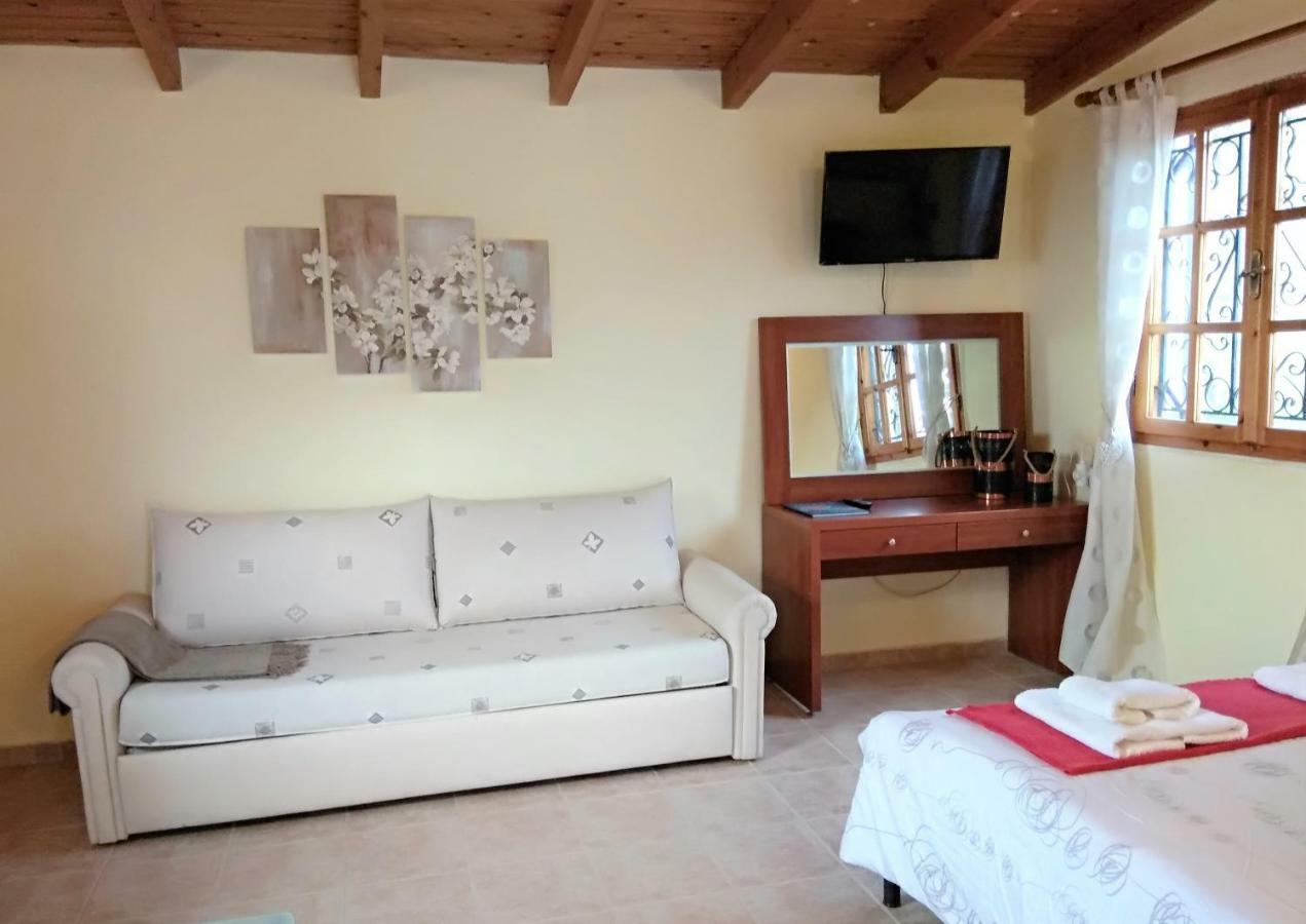 Outstanding Panoramic View, 10΄ beach, 20΄ airport Olimbos المظهر الخارجي الصورة